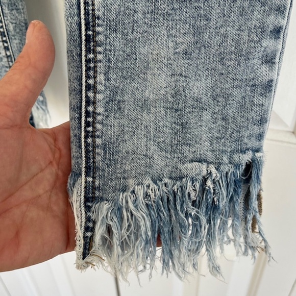 Free People Great Heights Frayed Fringe Hem Skinny Jeans, Hi-Rise NWT - Picture 8 of 10